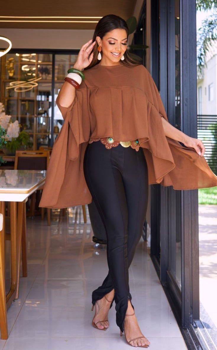 ✨ Flowy Blouse (Bata Style) – Elegant and Comfortable ✨
